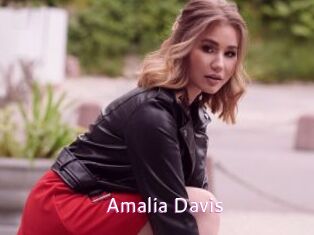 Amalia_Davis