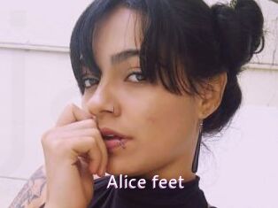 Alice_feet