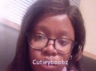 Cutieyboobz