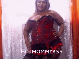 HOTMOMMYASS