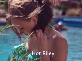 Hot_Riley