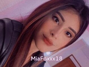 MiaFoxxx18