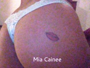 Mia_Cainee