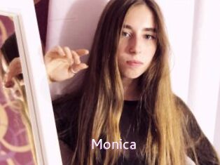 Monica_