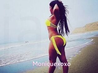 Moniquexoxo