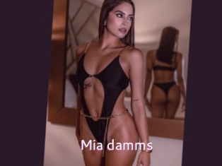 Mia_damms