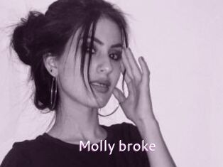 Molly_broke