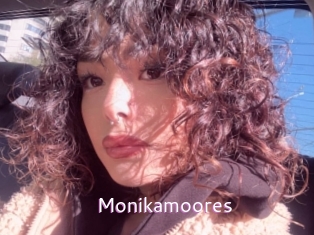 Monikamoores