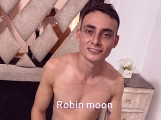 Robin_moon