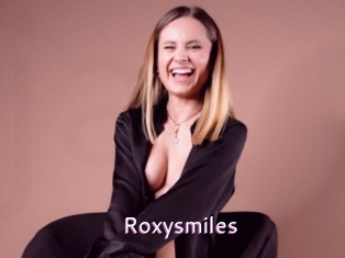 Roxysmiles