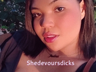 Shedevoursdicks