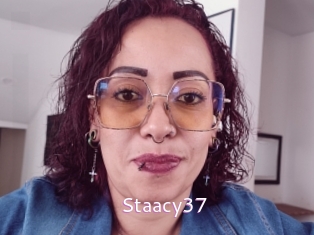 Staacy37