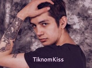 TiknomKiss