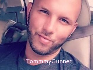 TommmyGunner