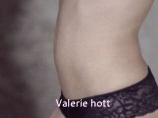 Valerie_hott