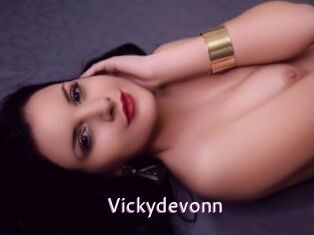 Vickydevonn