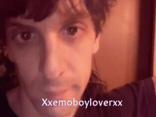 Xxemoboyloverxx